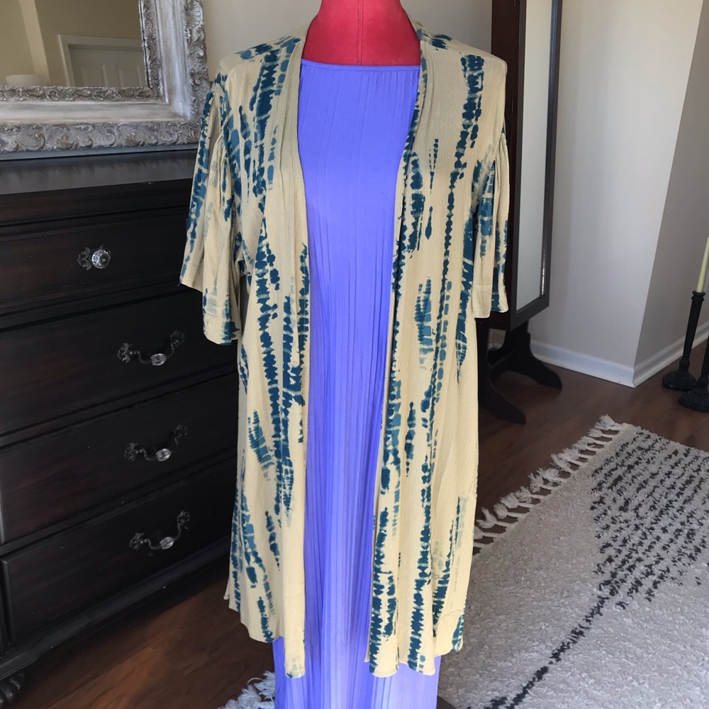 Maurices Tie Dye Flutter Sleeve Open Kimono, NWT - Picture 9 of 10